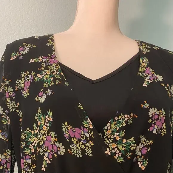 Q&A Los Angeles "Glitz & Glam Black Floral Midi - Picture 2 of 16